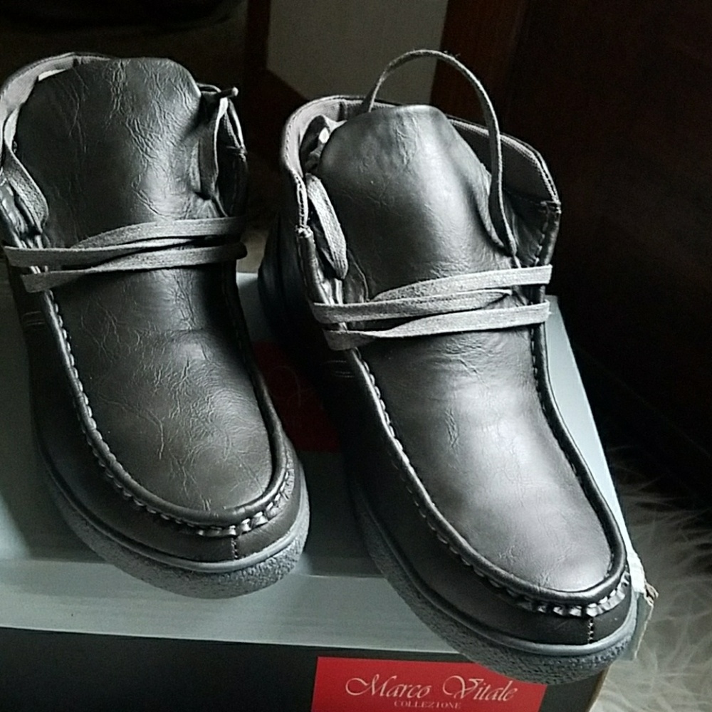 3 eyelet ankle shoe
